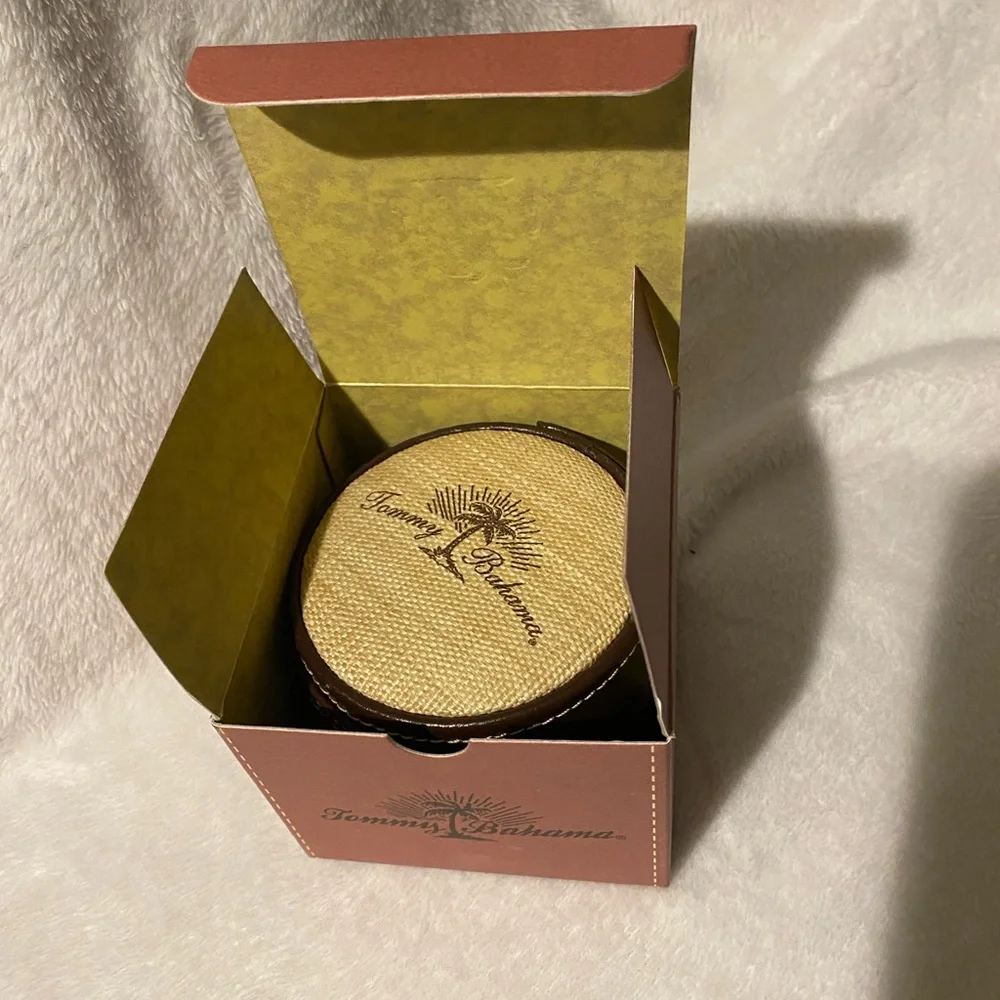 Tommy Bahamas Ladies Watch with Silver Band (Style TB4032) - Picture 7 of 9